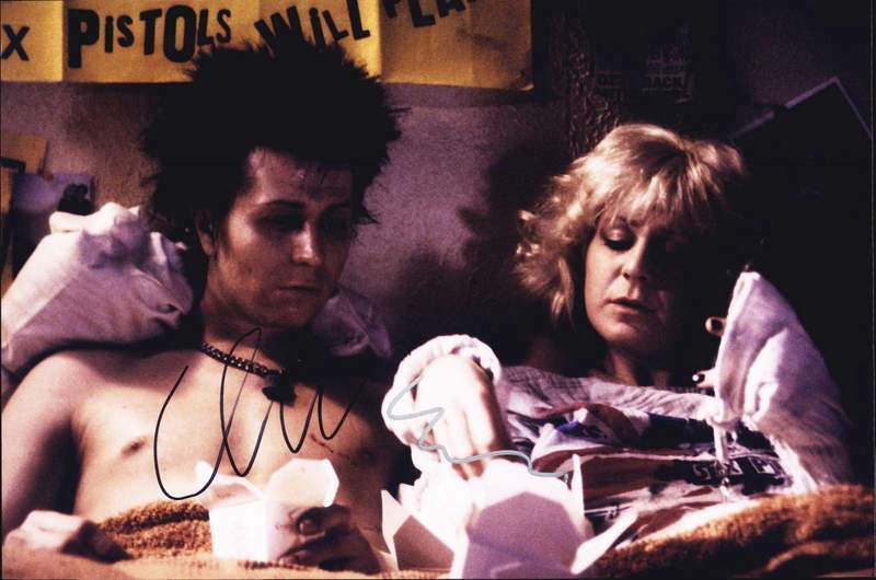 Gary Oldman & Chloe Webb authentic signed 10x15 Photo Poster painting |CERT Autographed A0003