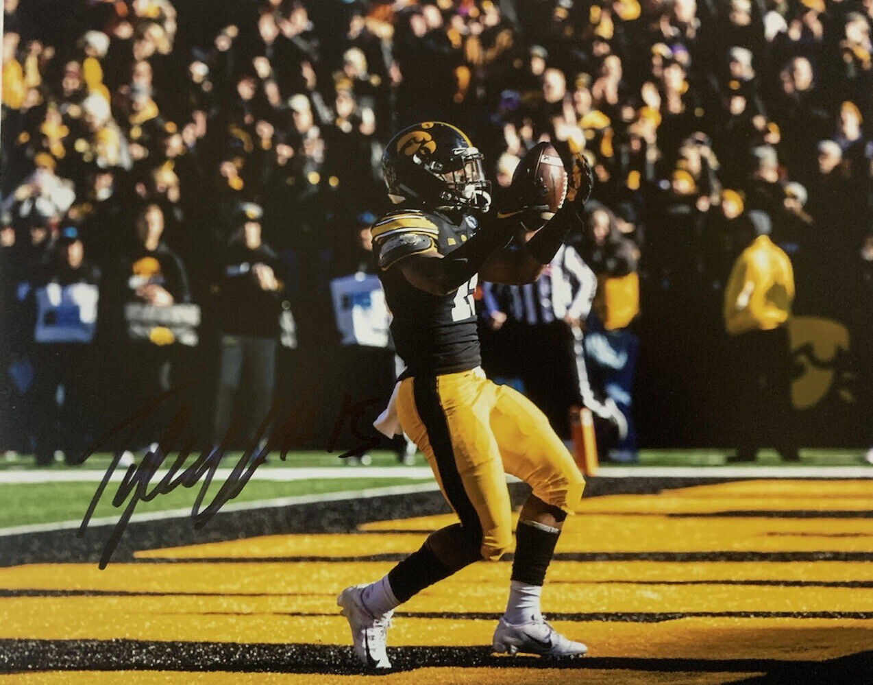 TYLER GOODSON HAND SIGNED 8x10 Photo Poster painting IOWA HAWKEYES FOOTBALL RB AUTOGRAPH COA