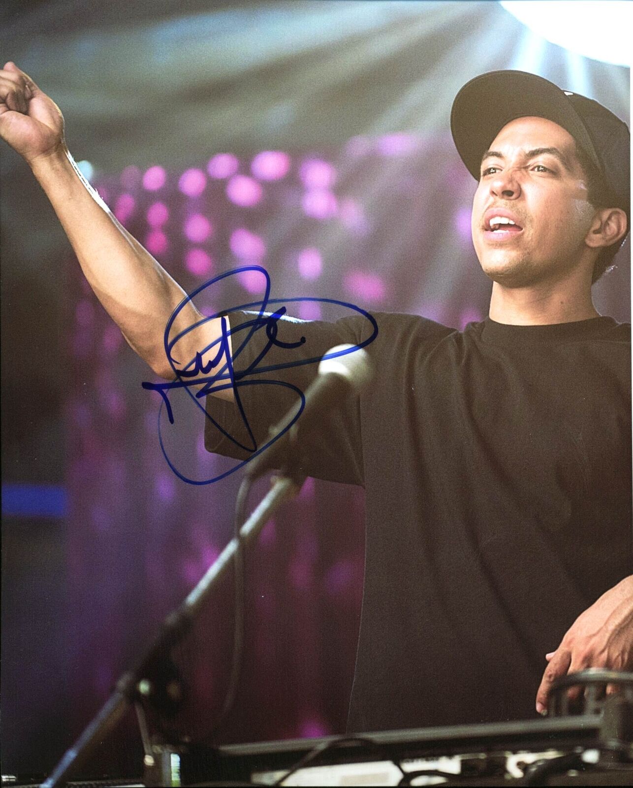 Neil Brown Jr. Straight Outta Compton Authentic Signed 8X10 Photo Poster painting PSA #AB83411