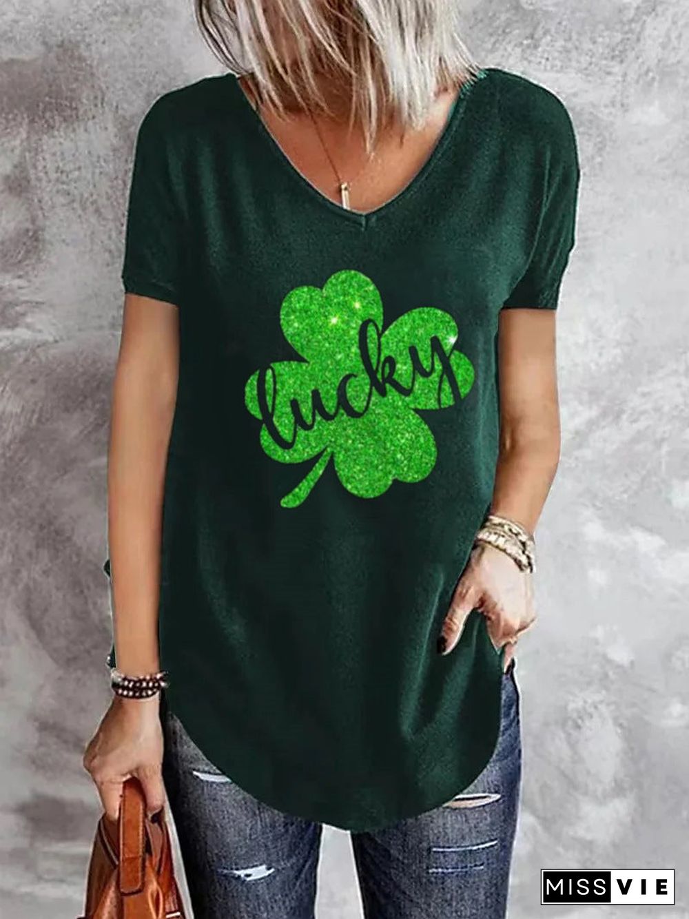 Women Short Sleeve V-neck Clover Printed Top