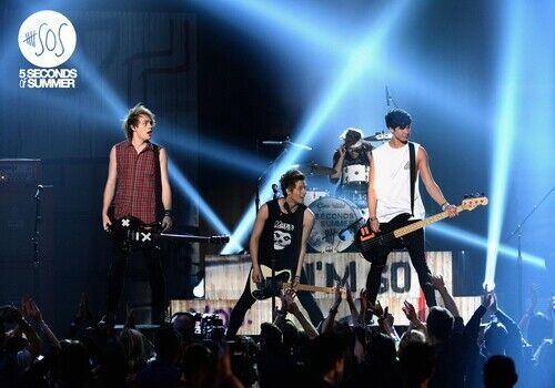 5SOS POSTER - LIVE ON STAGE - HIGH GLOSS Photo Poster painting POSTERS - INSERTS FOR FRAMING