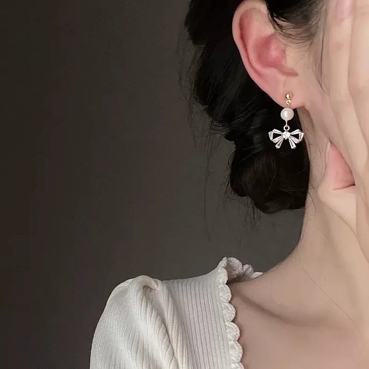 Elegant Splicing Bow Earrings - yankia