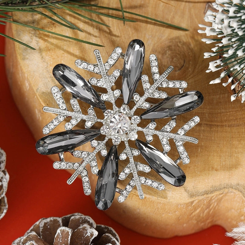 Elegant Pin Snowflake Alloy Inlay Rhinestones Women’s Brooches