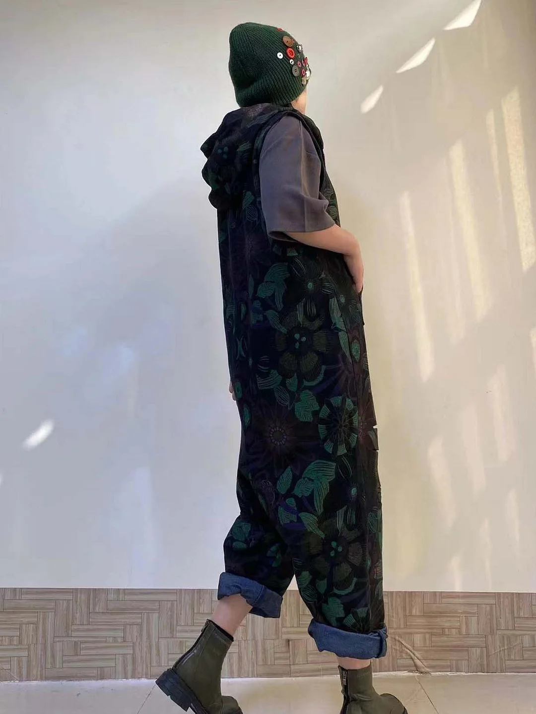 Women Half Sleeve V-neck Solid Color Dress