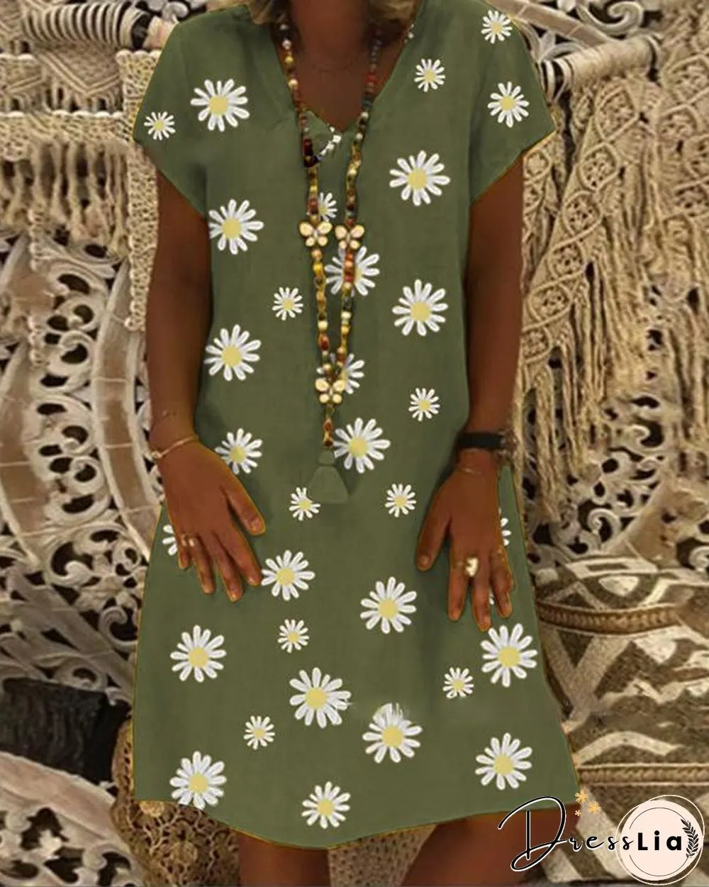 Casual Vintage V-neck Short-Sleeved Daisy Dress