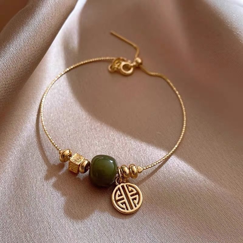 Baroque - Gold round emerald bracelet/Symbol of eternal beauty