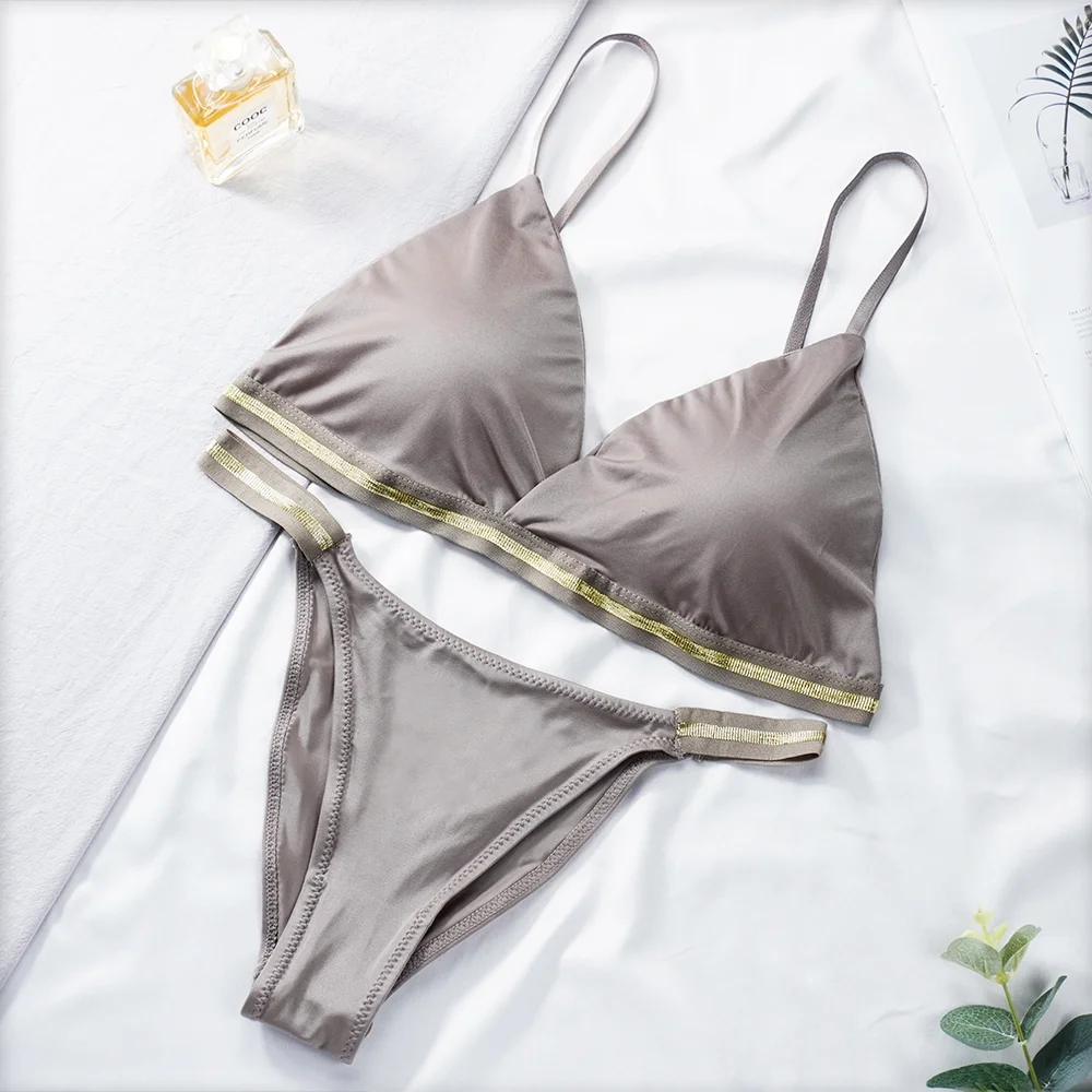 Billionm Brief One Set Sexy Seamless Women Underwear Ice Silk Luxurious Glossy Ladies Wire-free Tops G String Thong Female Lingerie