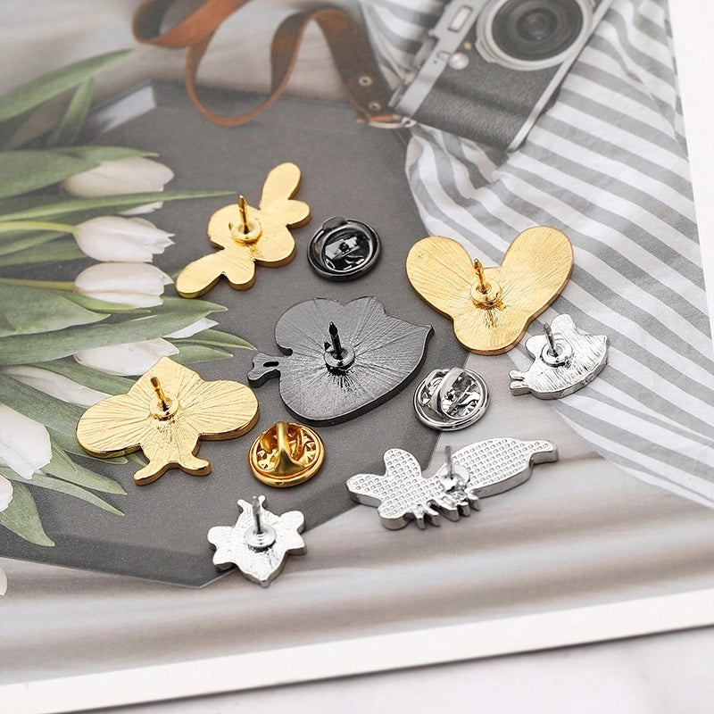 Cute Pin Heart Shape Alloy Contrast Collar Enamel Unisex Brooches