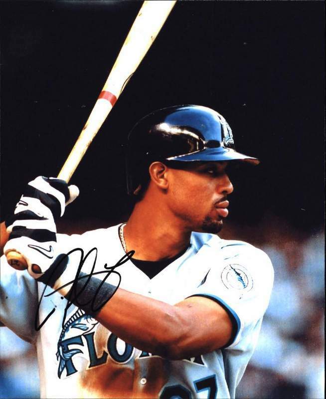 Derrek Lee authentic signed baseball 8x10 Photo Poster painting W/Cert Autographed (A0001)