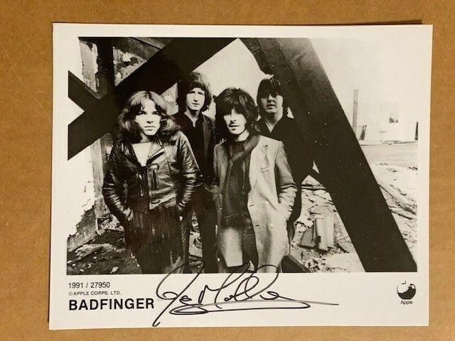 Badfinger Guitarist Joey Molland Boldly Signed 8x10 Photo Poster painting(laminated) COA