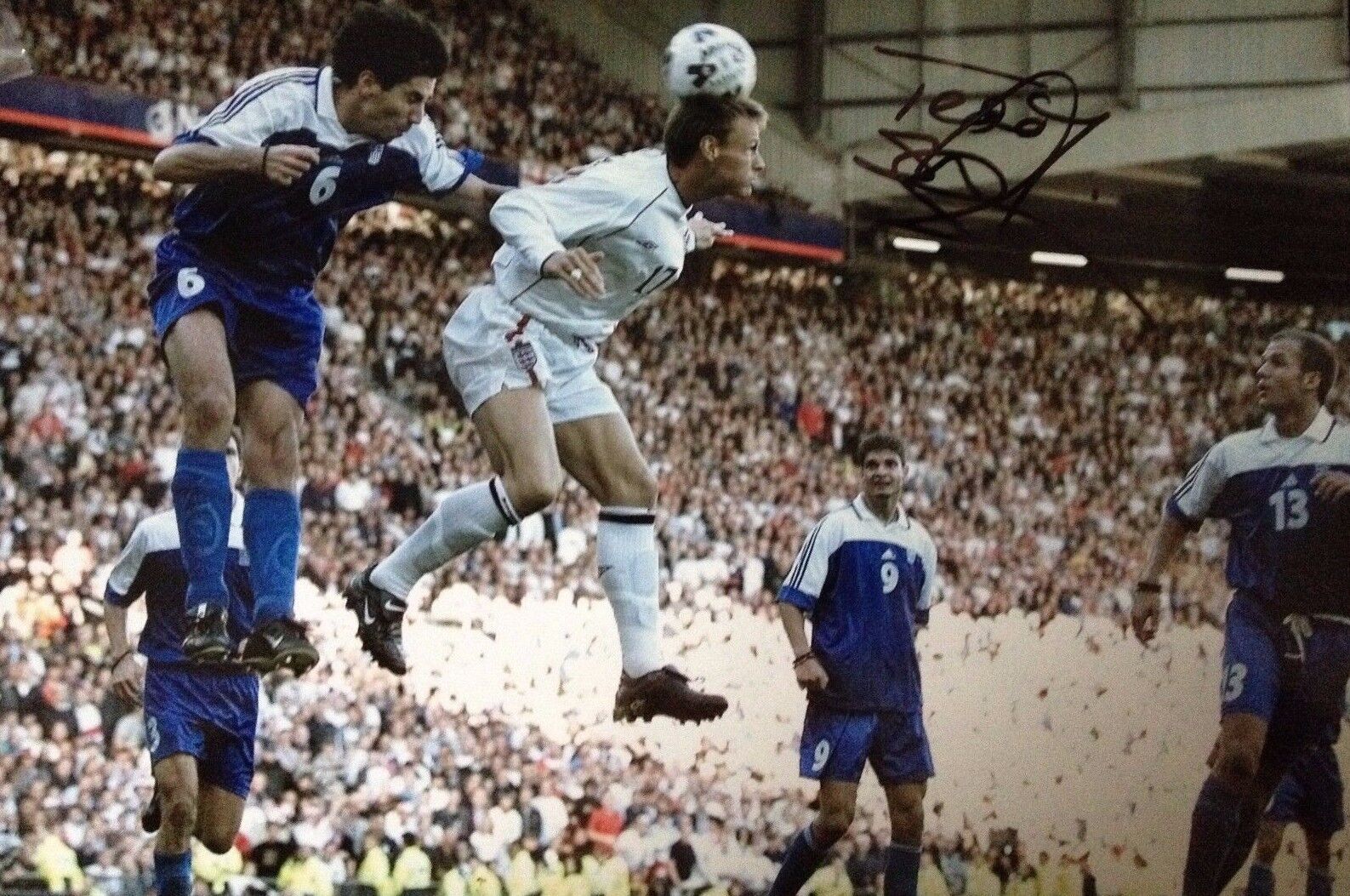 TEDDY SHERINGHAM - ENGLAND INTERNATIONAL - SUPERB SIGNED ACTION Photo Poster paintingGRAPH