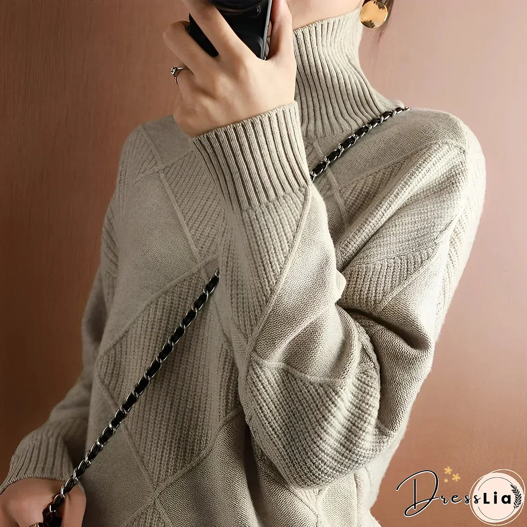 Fashionable and Minimalist winter Pullover