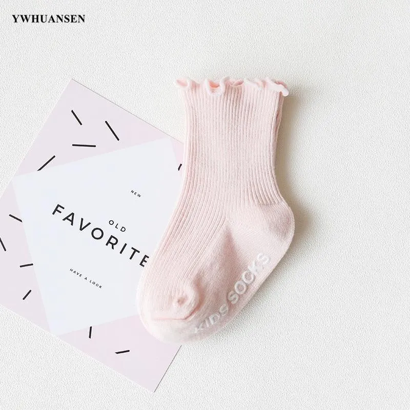 YWHUANSEN 0 to 4 Yrs Ruffle Edge Non-Skid Cotton Socks with Grip For Kids Toddlers Baby Girl Boneless Socks Four Seasons Newborn