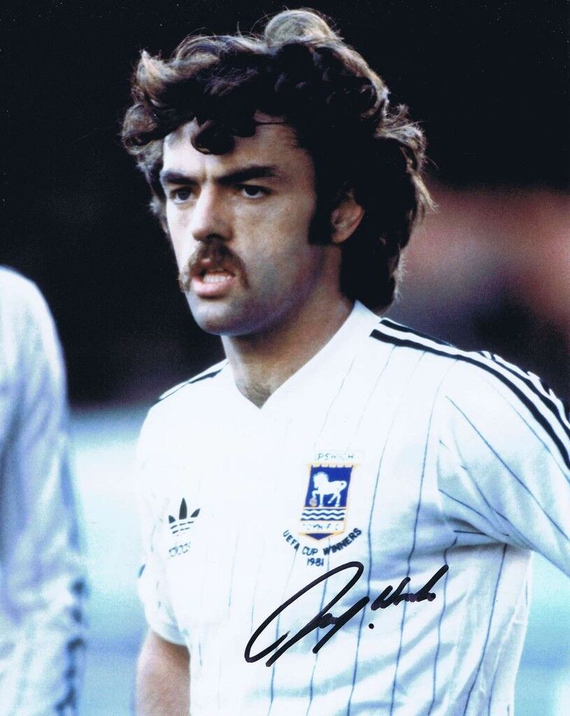 JOHN WARK - FORMER IPSWICH TOWN FOOTBALLER - BRILLIANT SIGNED COLOUR Photo Poster painting