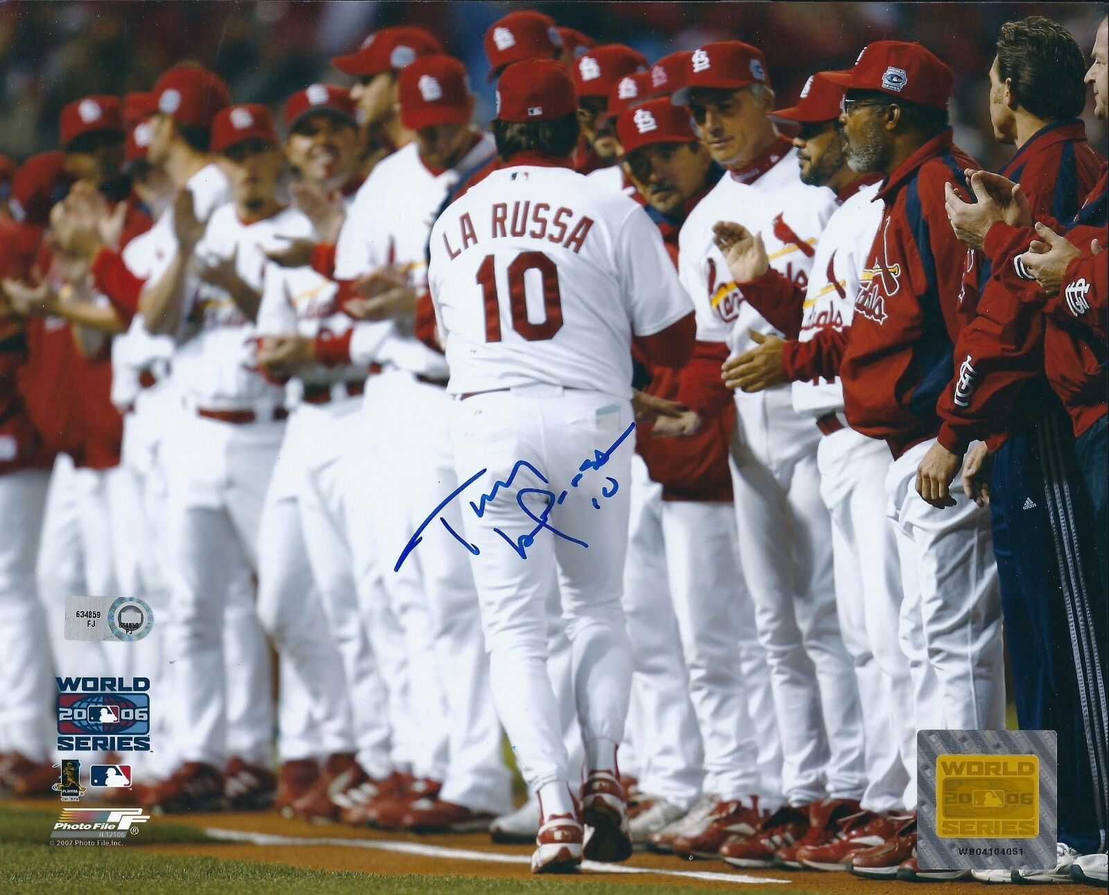 Signed 8x10 TONY LARUSSA St. Louis Cardinals Autographed Photo Poster painting- MLB