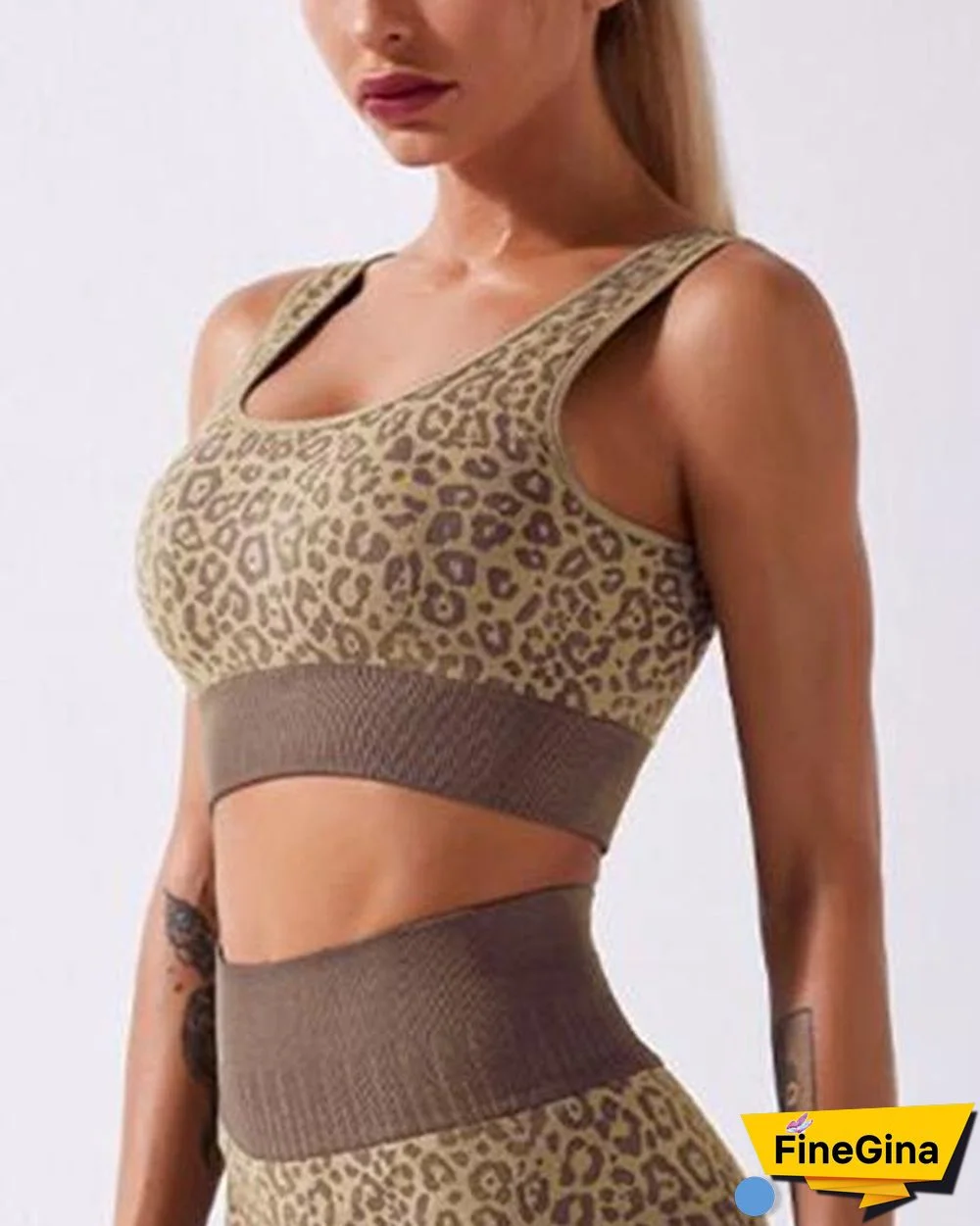Leopard Comfortable Seamless Yoga Set