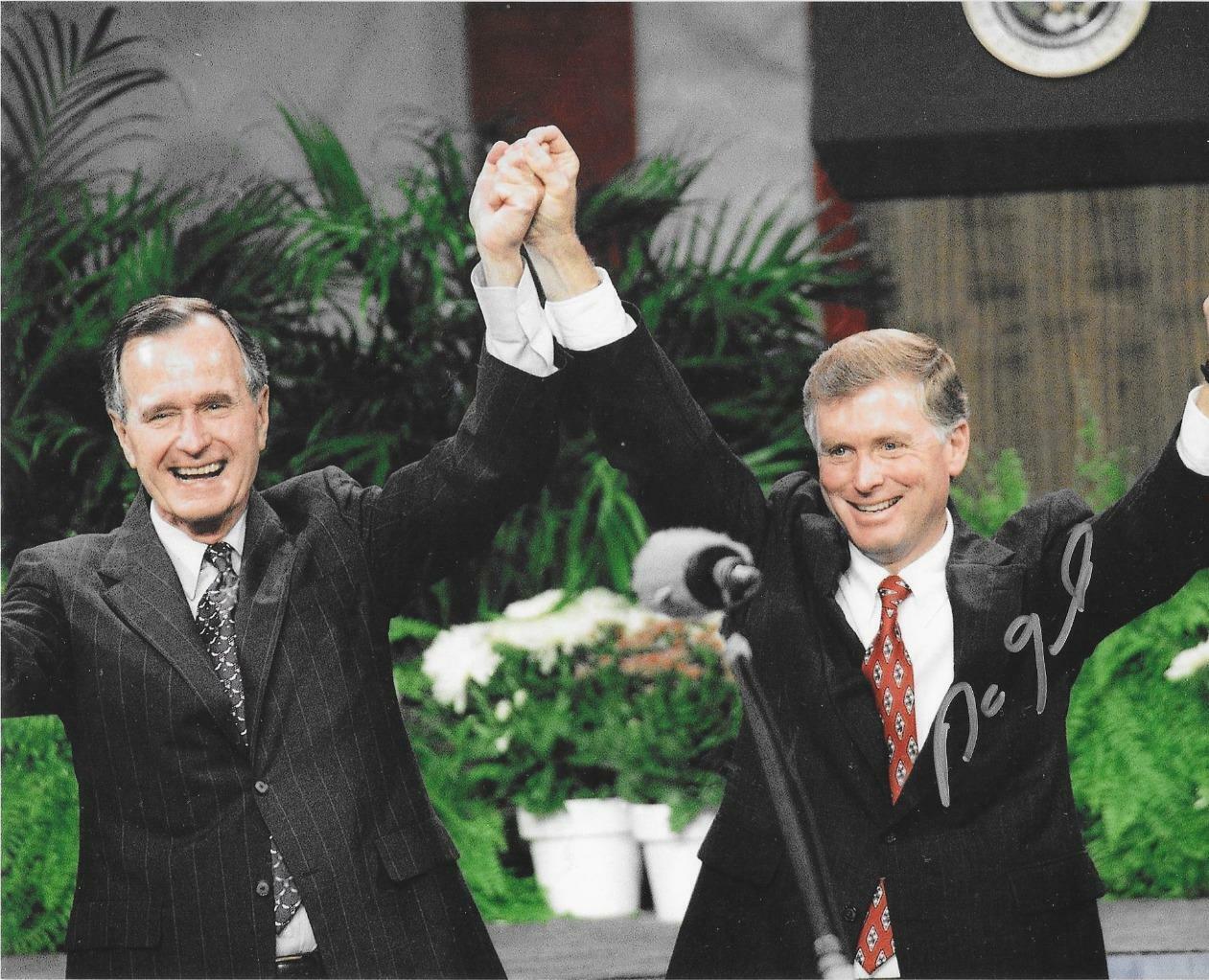 44th Vice President Dan Quayle signed 8x10 Photo Poster painting autographed George H.W. Bush