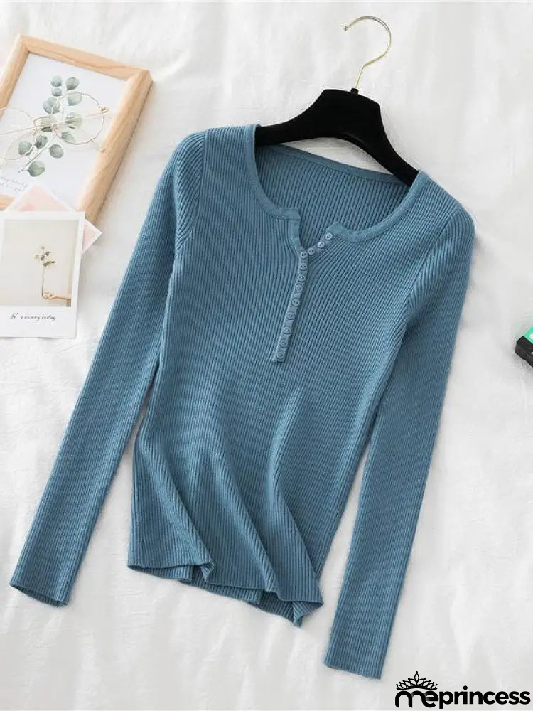 Women's Polyester V-Neck Full Sleeves Solid Pattern Sweater