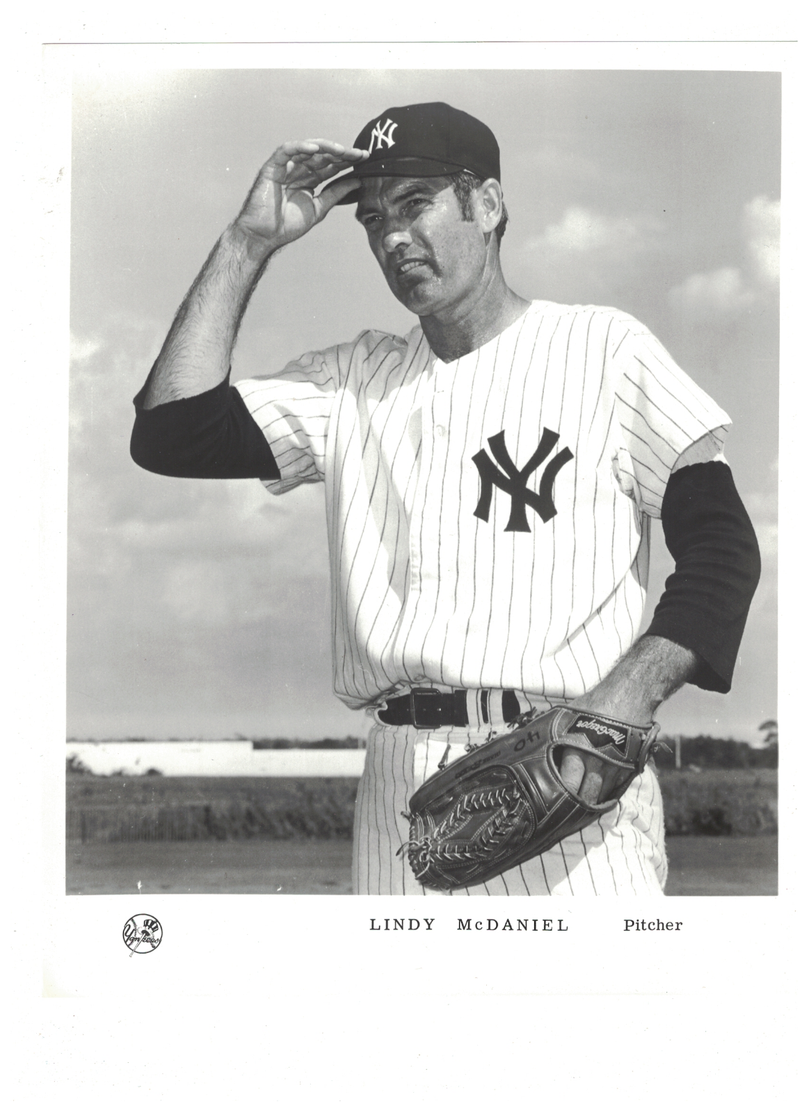 Lindy McDaniel New York Yankees 8x10 Vintage Team Issue Photo Poster painting RH3