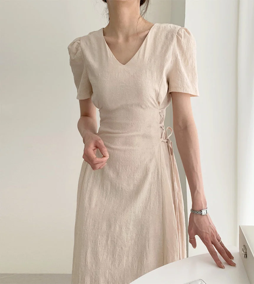 Sonicelife 2023 New Women Solid Sides Strap Slim Dress V-neck Short Sleeeves Light Flowers Partern Vestidos Freach Gentle Hot 0508