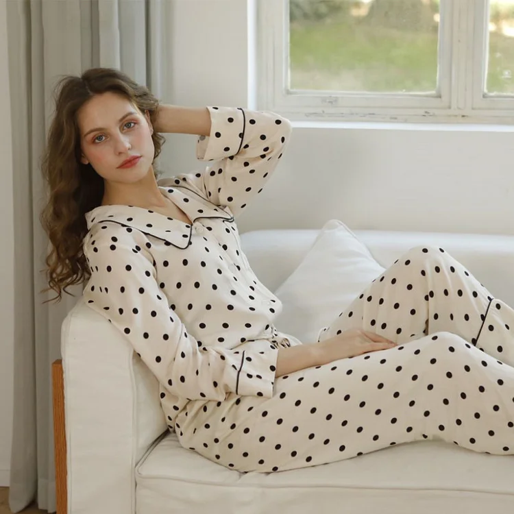Casual Comfortable Polka-Dot Pajamas Suit
