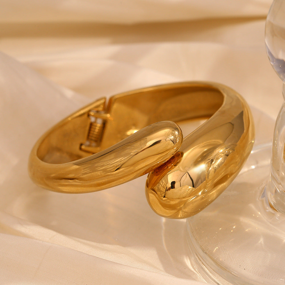 Niche Design Simple And Exaggerated Hand Jewelry Stainless Steel 18K Gold Plated Polished Double Snake Head Casting Large Bracelet For Women