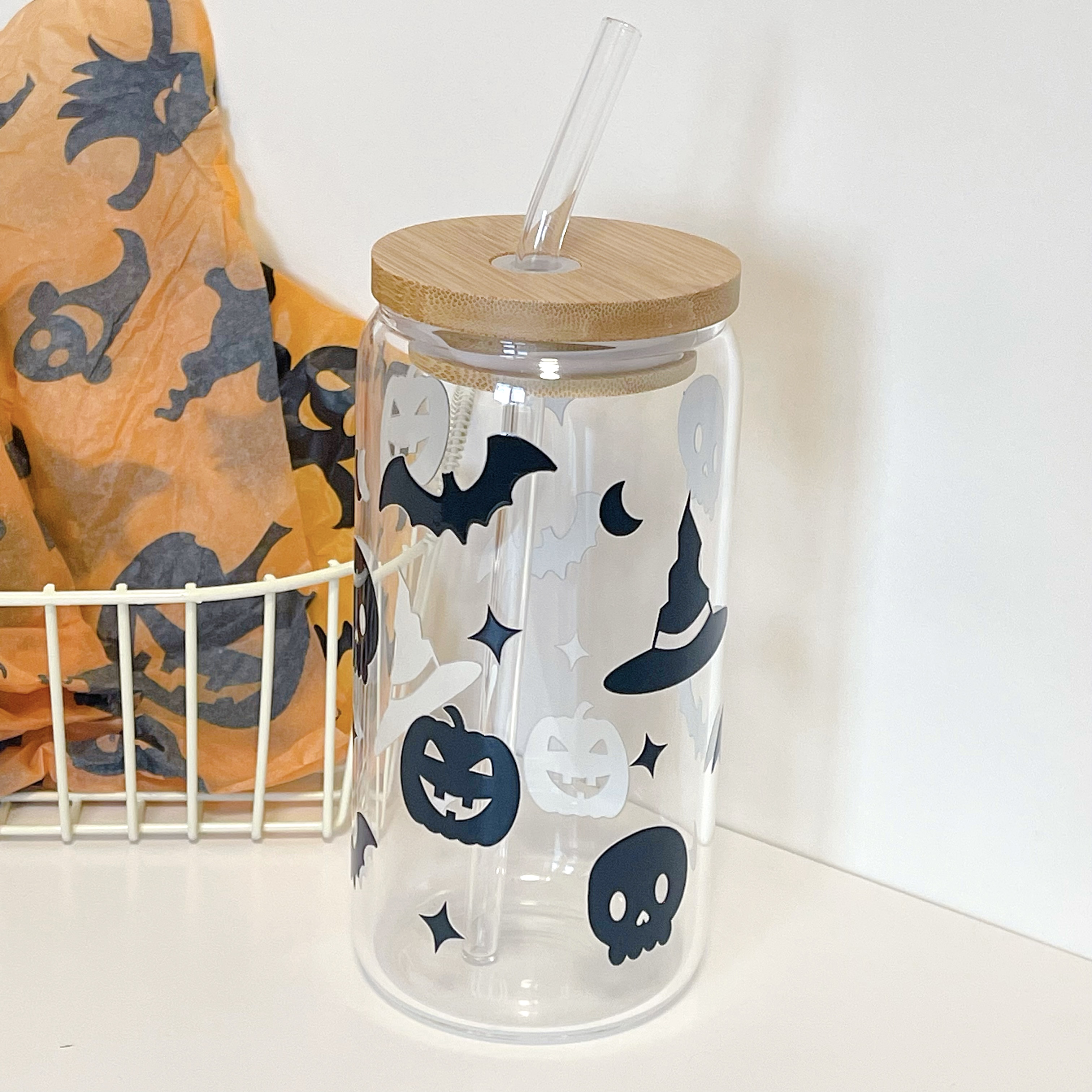 Maneifurui™   Spooky Season  Glass Can