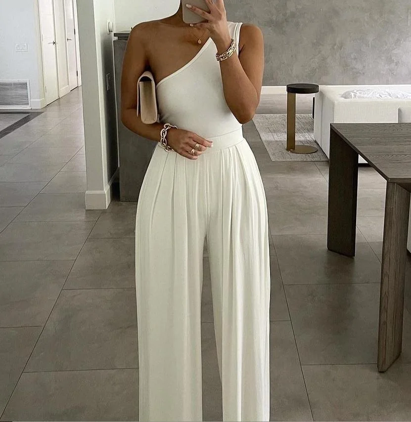 2120 Europe and America Concise Sexy Elegant One-shoulder Pure Color Asymmetric Comfortable Jumpsuit Elegant Woman Jumpsuit