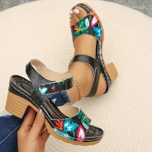 Yyvonne High-Heeled Sandals 2025 Summer New Magic Sticker Casual Retro Coarse Sheel Women's Sandals