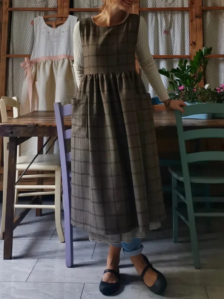 Brown Tartan Apron with Pockets