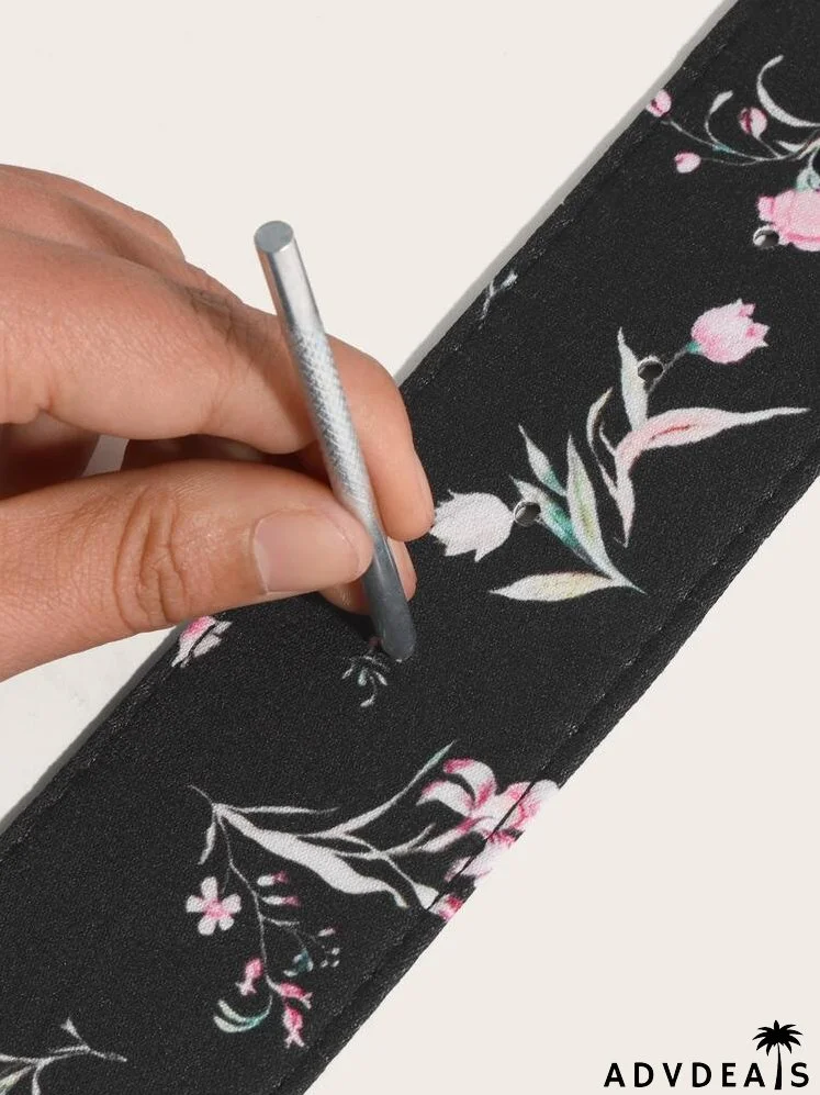 Floral Print Belt With Hole Puncher