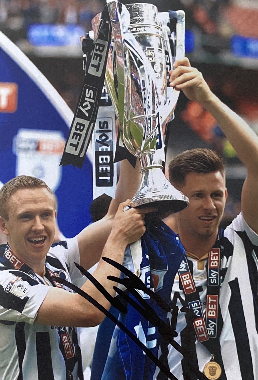 Shane Ferguson Genuine Hand Signed Millwall 6X4 Photo Poster painting