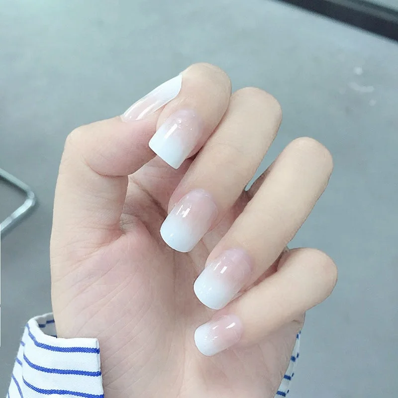 24pcs/boxed White Gradient Square Head acrylic press on nails Solid Color short artificial nails with glue for girls DIYnail art-Nail Inspo