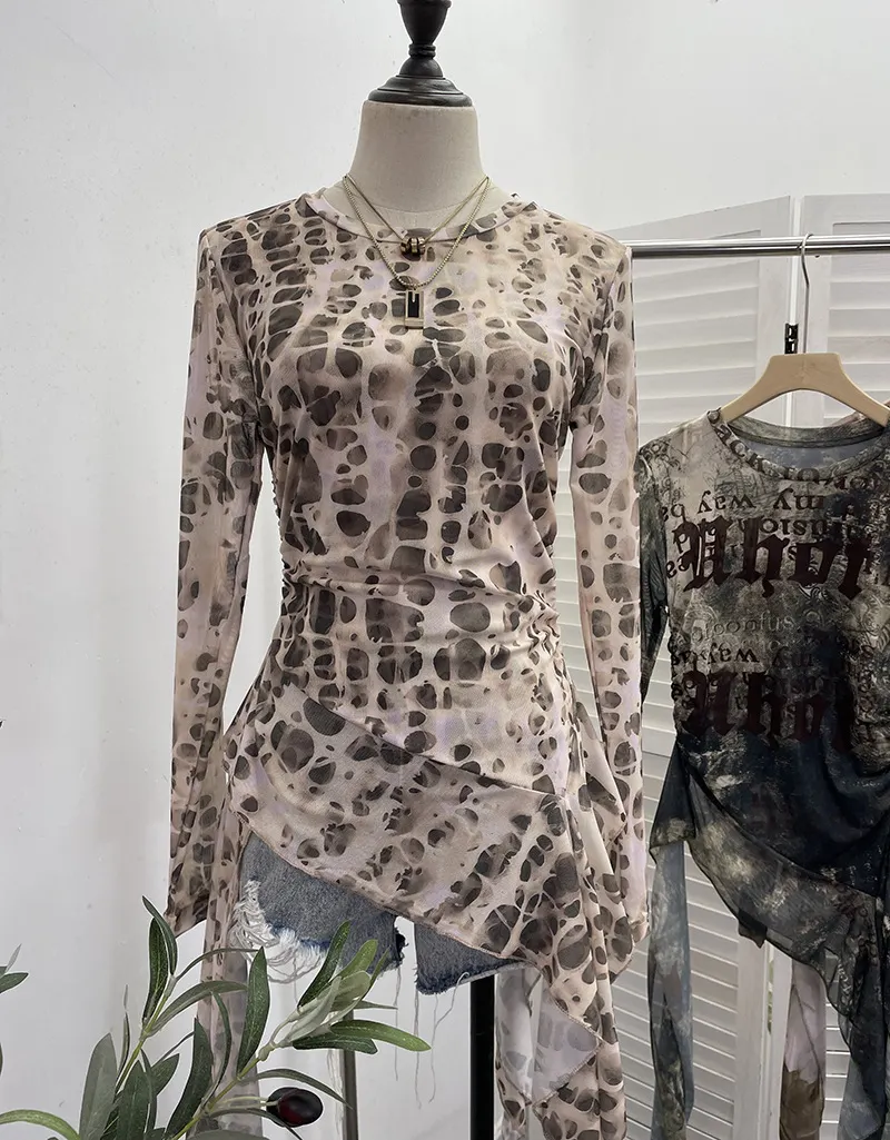 Uveng Real Shooting Babes Long Sleeves And Jersey Net Yarn Dye Printing Irregular Lotus Leaf Edge Ribbon Folding Top 9998