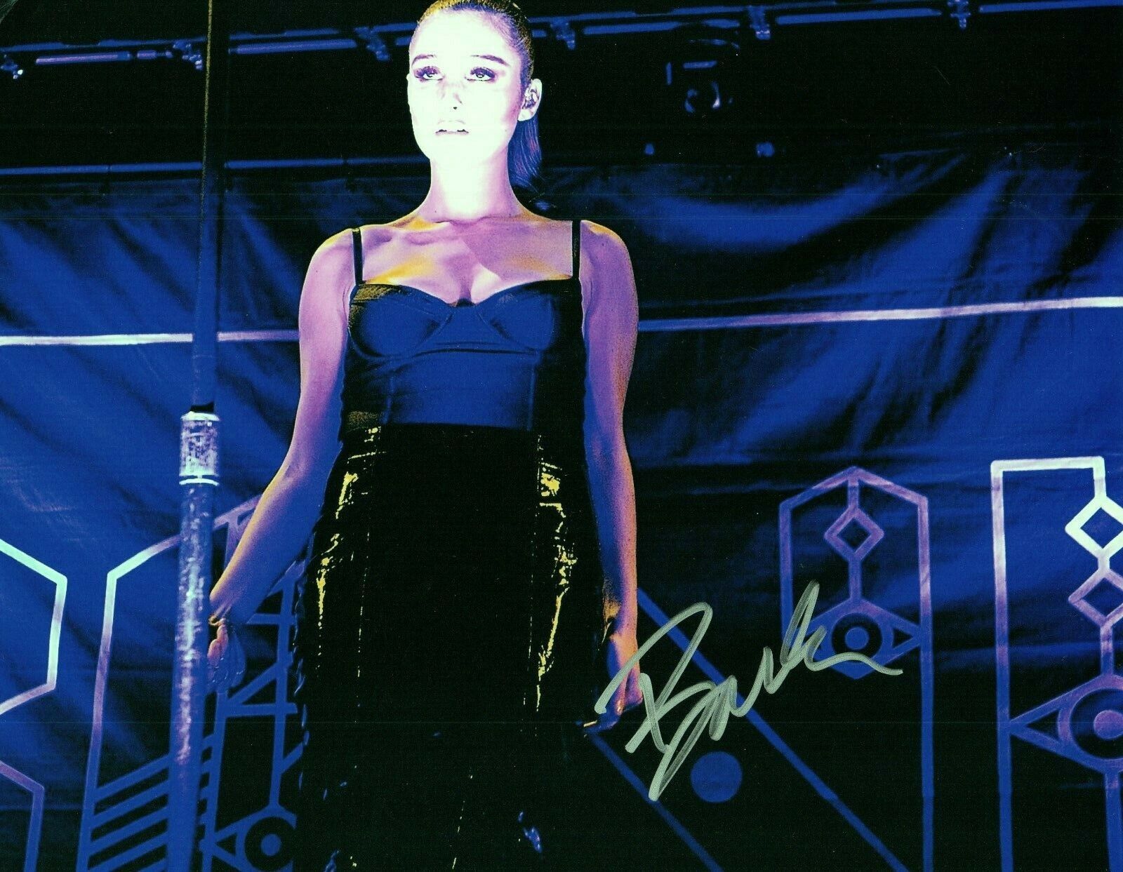 Banks Jillian Godless Singer Signed 8x10 Photo Poster painting Autographed COA 2