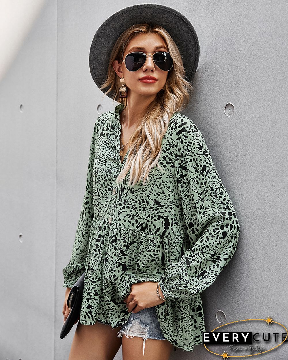 Original Design Green Floral Print V Neck Tunic Tops