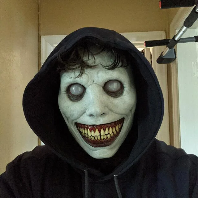 New Halloween Horror Creepy Smiling Mask-elleschic