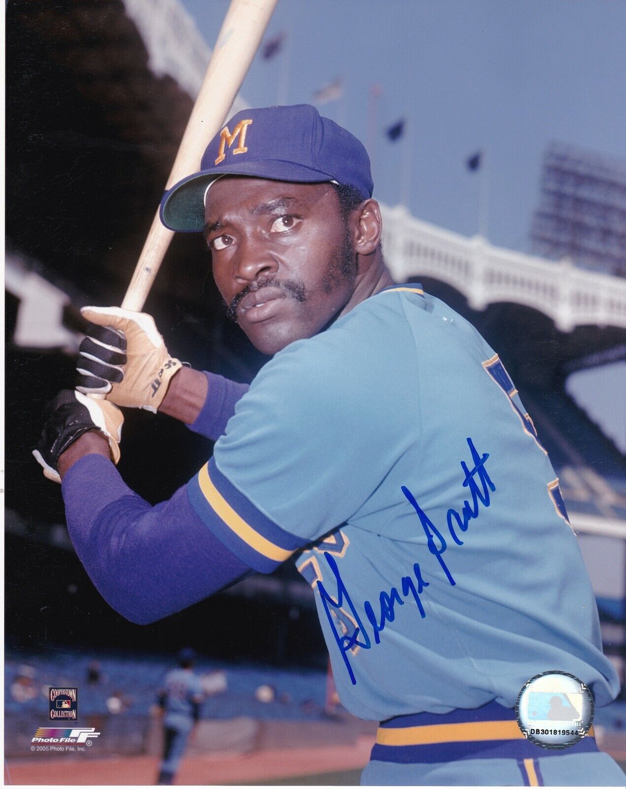 GEORGE SCOTT MILWAUKEE BREWERS ACTION SIGNED 8x10