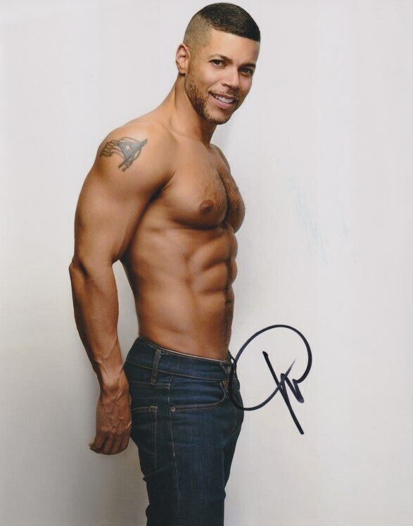 Wilson Cruz shirtless in-person signed 8x10 Photo Poster painting