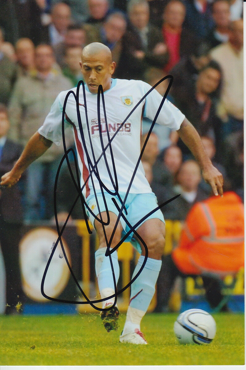 BURNLEY HAND SIGNED CHRIS IWELUMO 6X4 Photo Poster painting.