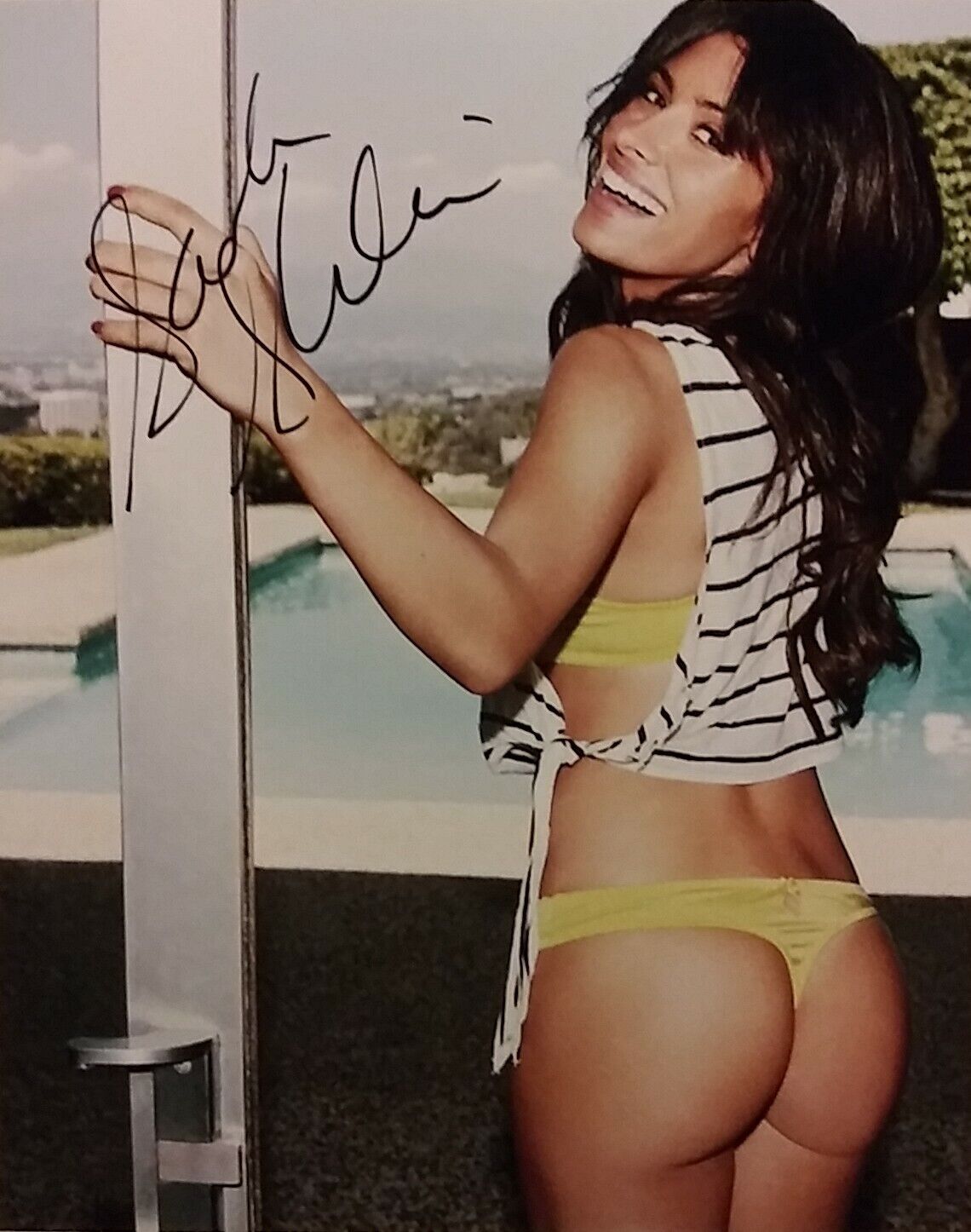 Sarah Shahi signed 8 x 10