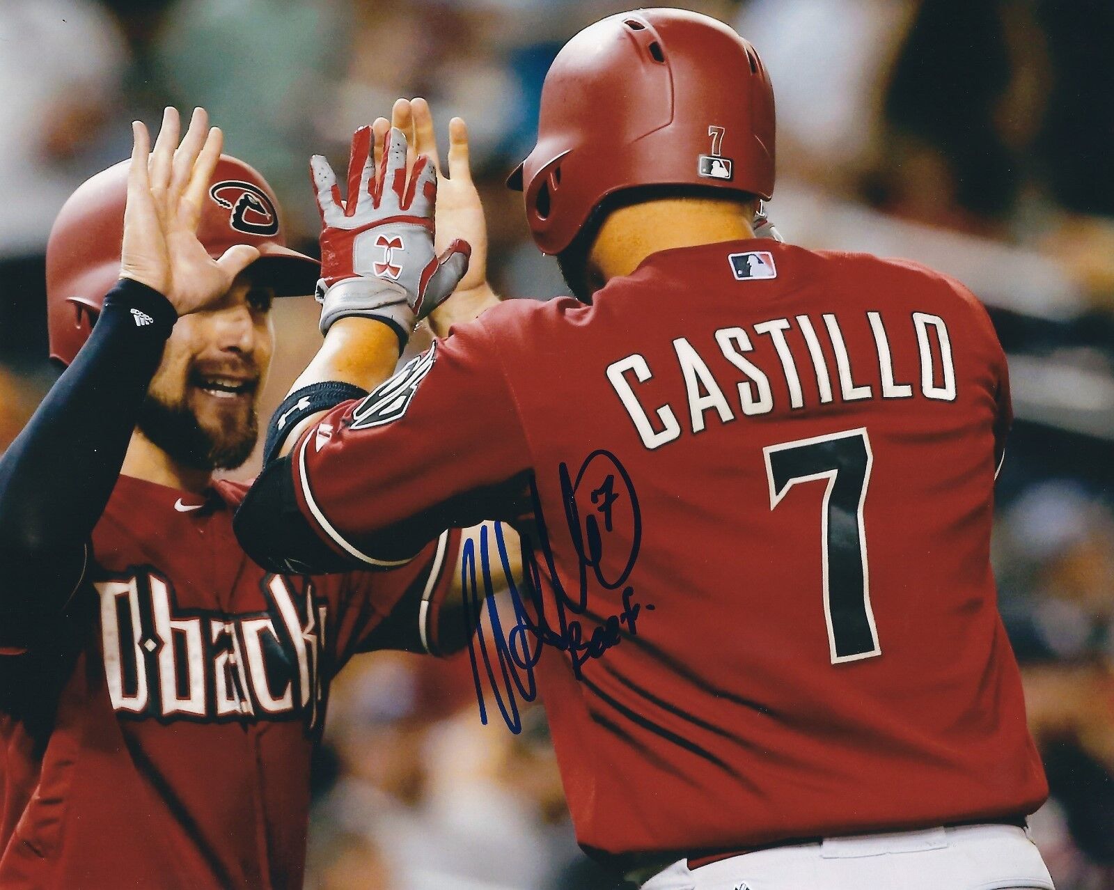 Signed 8x10 WELLINGTON CASTILLO Arizona Diamondbacks Autographed Photo Poster painting- COA