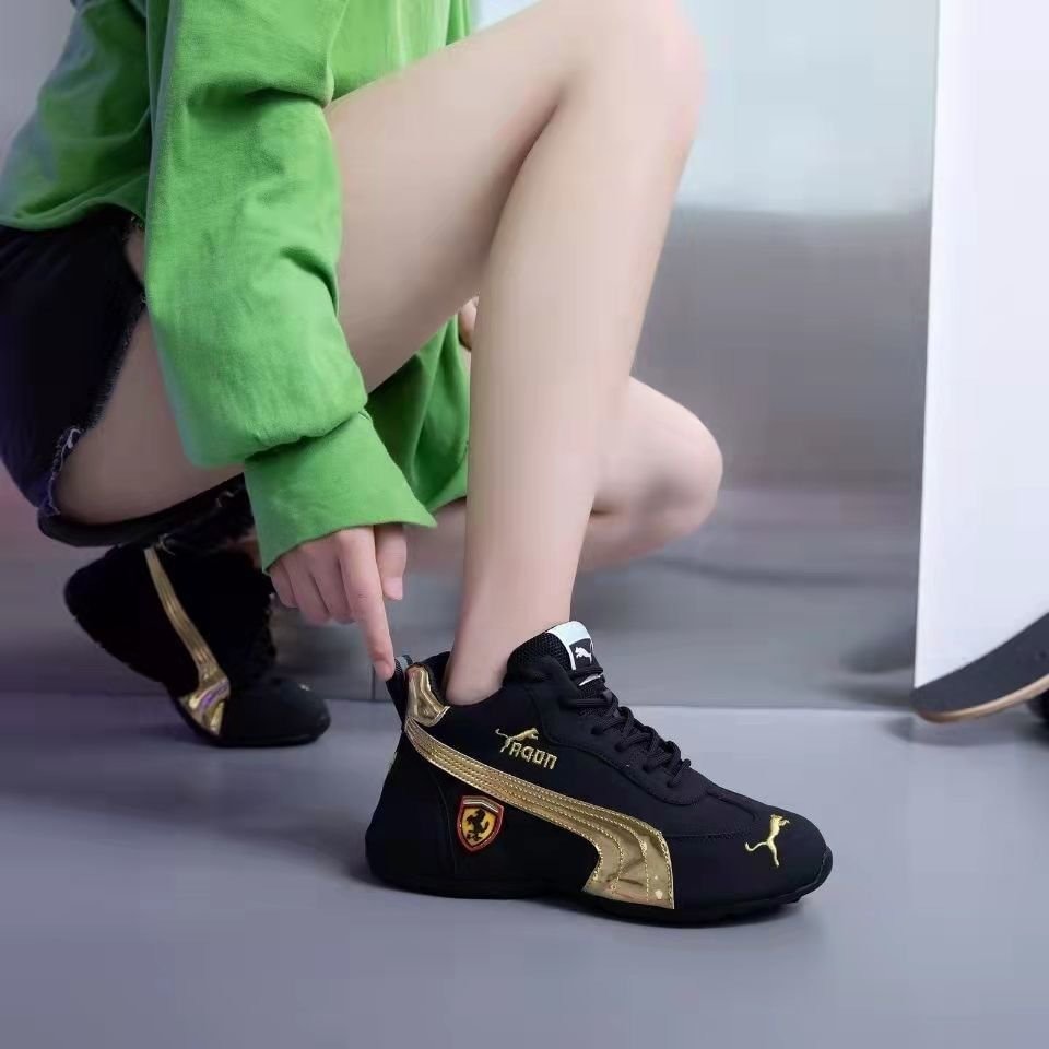 New Fashion Breathable Soft Sole Sneakers