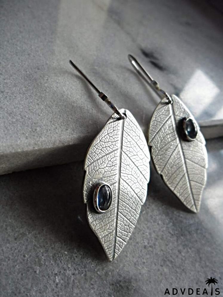 Leaf Decor Drop Earrings