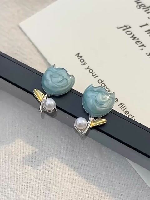 Pearl Tulip Flower Earrings