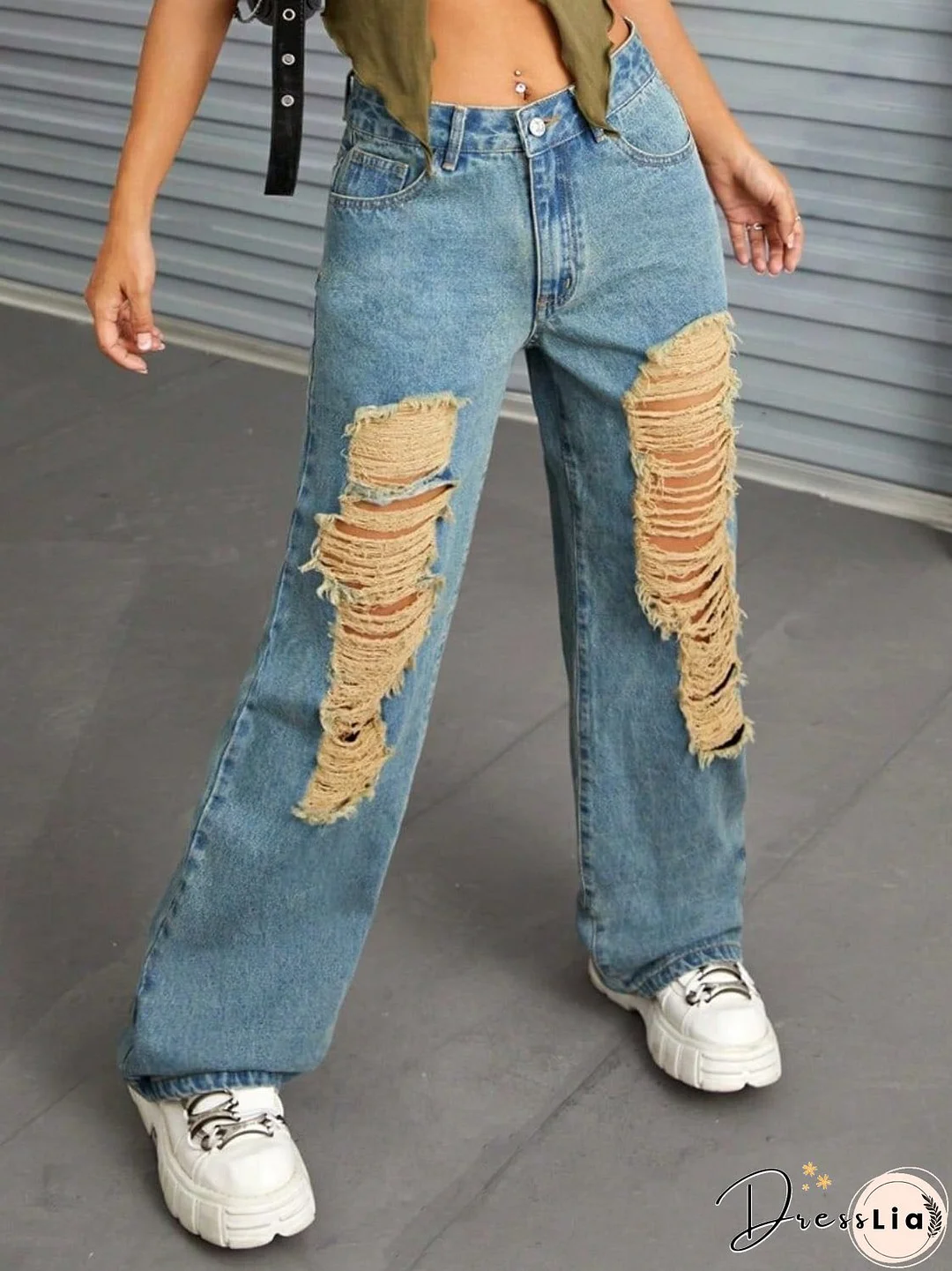 Distressed Wide Leg Jeans with Pockets