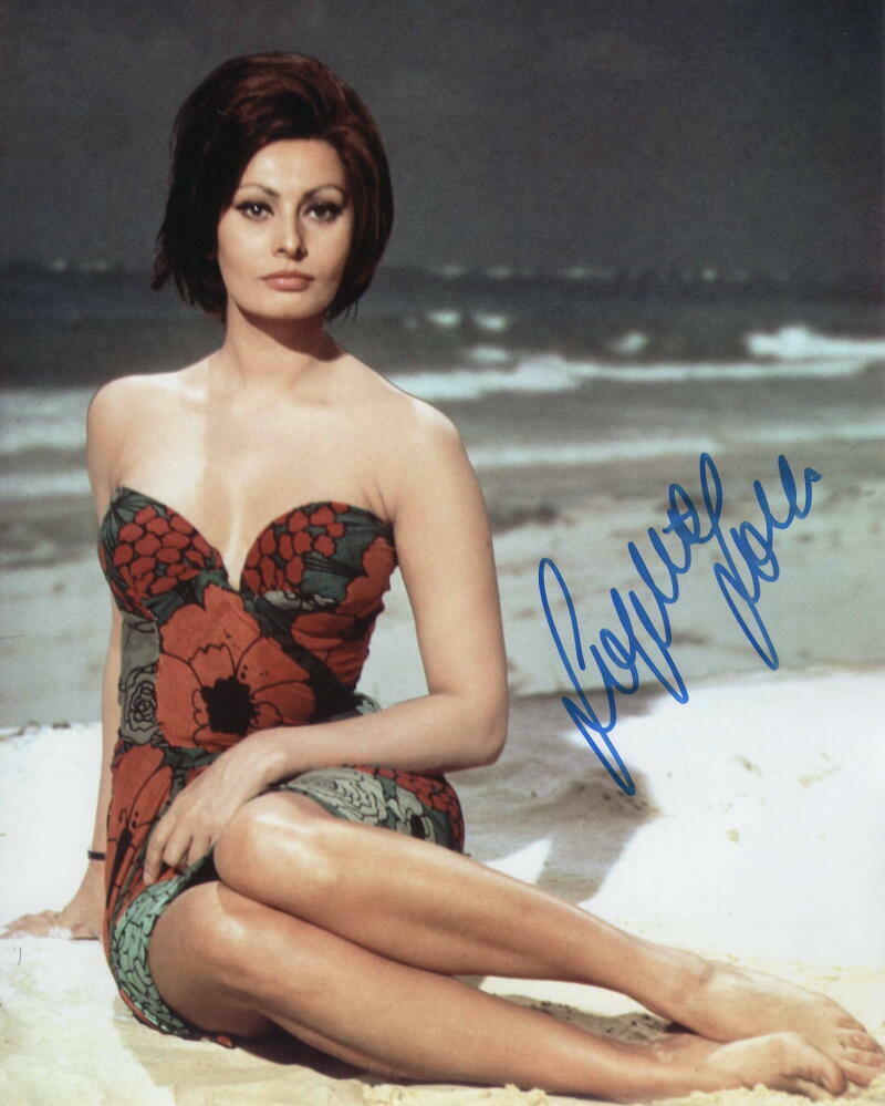 SOPHIA LOREN SIGNED AUTOGRAPH 8X10 Photo Poster painting - HOLLYWOOD ICON, IT STARTED IN NAPLES