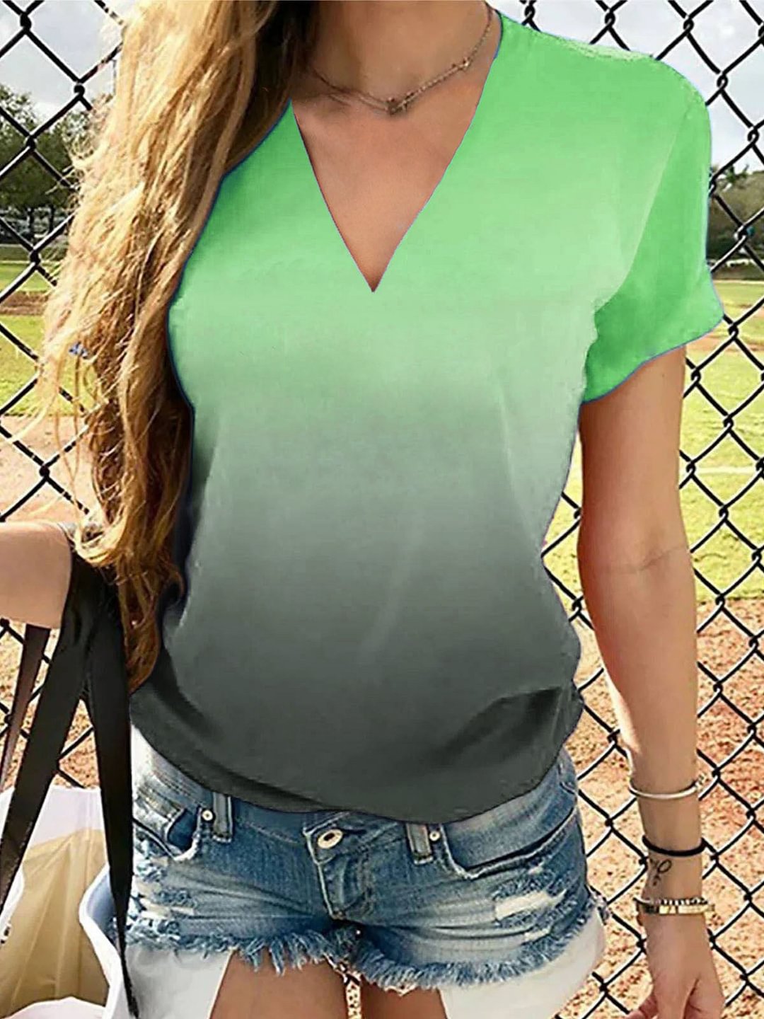 Women's Short Sleeve V-neck Gradient Printed Top