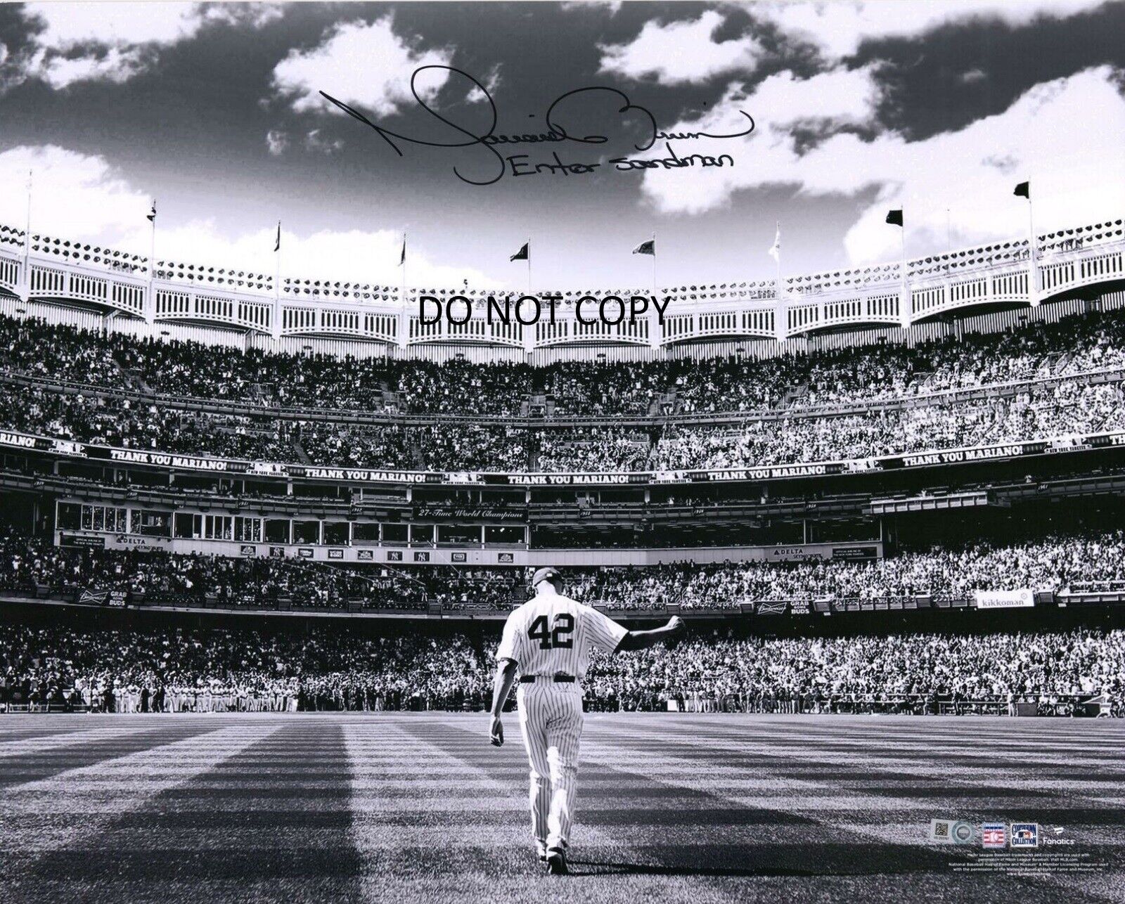 Mariano Rivera Autographed Signed 8x10 B&W Photo Poster painting Yankees Enter Sandman REPRINT