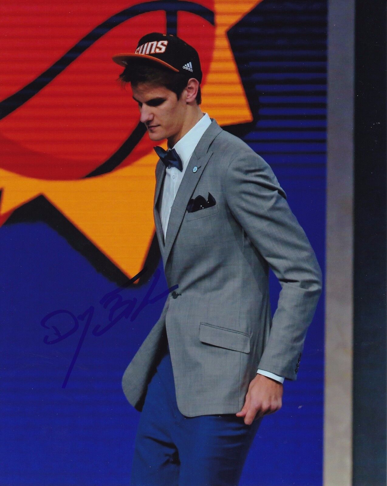 Dragan Bender Autographed 8x10 Phoenix Suns#S1305